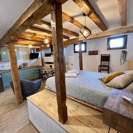 Atuaire Home Loft Con Encanto En El Corazon De Burgos Dauda מראה חיצוני תמונה